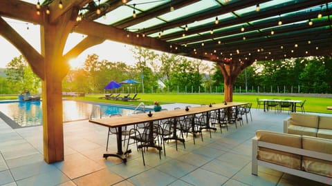 Patio, Pool view, Swimming pool, sunbed