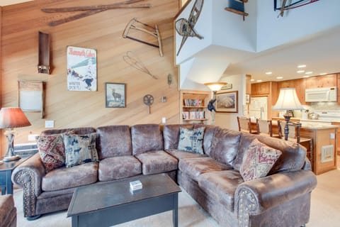 Sierra Megeve 16 Apartment in Mammoth Lakes