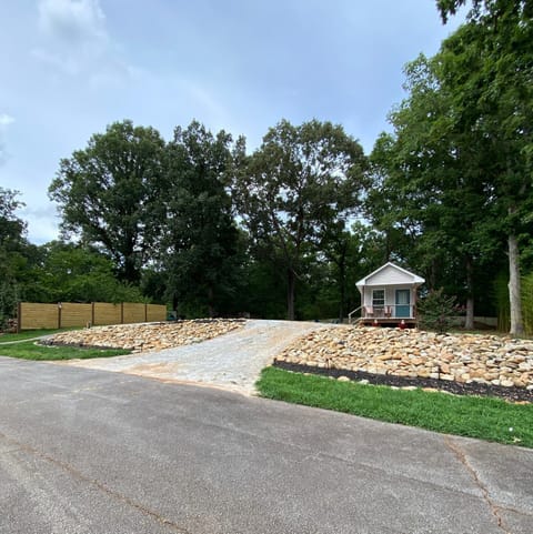 Day, Neighbourhood, Natural landscape