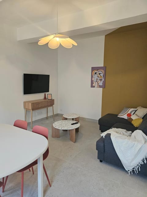 Communal lounge/ TV room, TV and multimedia