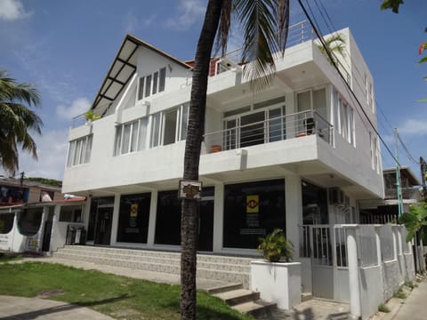 Property building, Facade/entrance, Day