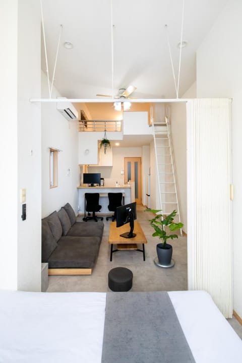 Living room, Photo of the whole room