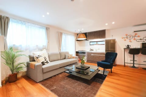 Kitchen or kitchenette, Living room, Dining area