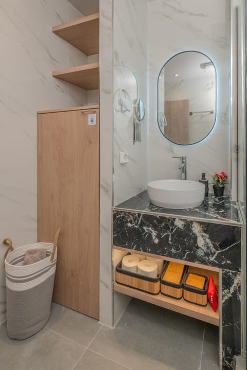 Pink Season Apartment Apartment in Pireas