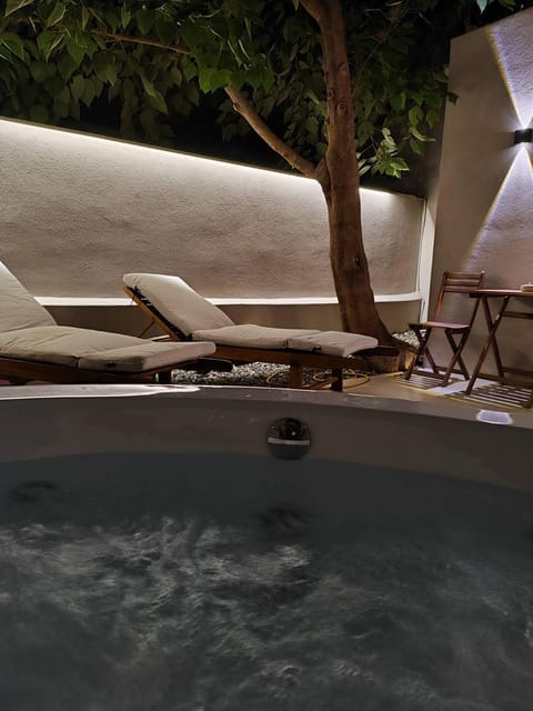Hot Tub, Balcony/Terrace