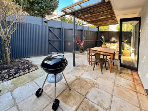 Patio, BBQ facilities, Garden