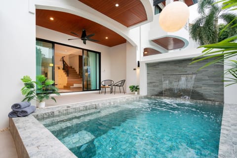 Patio, Swimming pool