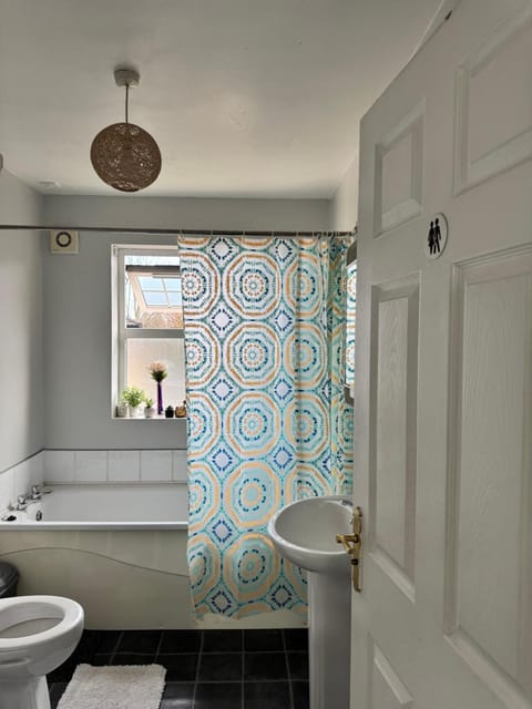 The Hideaway Rooms in Quiet Cul-de-Sac Near Town Vacation rental in Belfast