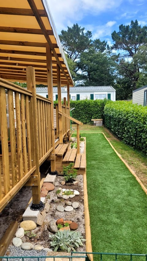 MH GRAND CONFORT 40 m2 3CH 2 SDB 2 TOILETTES Campground/
RV Resort in Pont-Aven