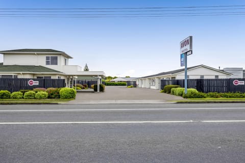 Property building, Facade/entrance, Street view