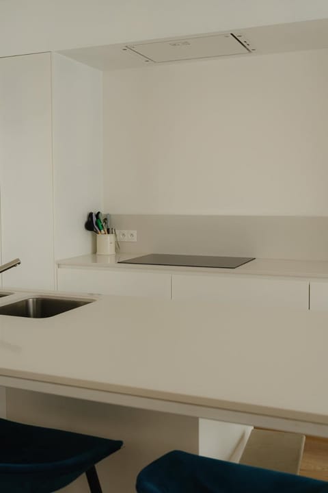 Boutique Guesthouse - Private Top floor - 3 rooms - host on site available Apartment in Ghent