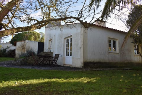 Casal das Laranjeiras House in Óbidos