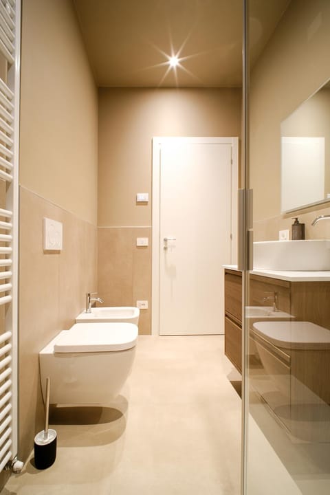 Garden Double Suite - 3 min walk to Bernina Express Bed and Breakfast in Province of Brescia