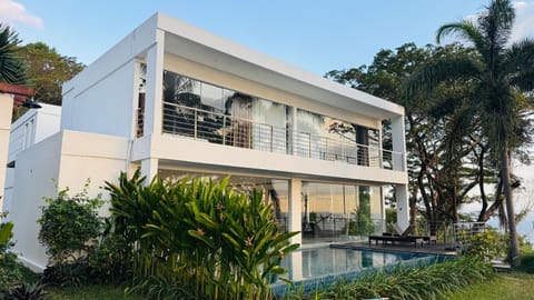 Property building, Day, Garden view, Pool view, Swimming pool
