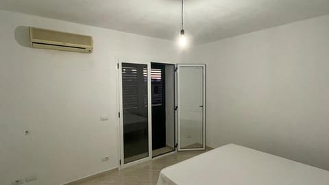 Blue Wave Apartment in Vlorë County, Albania