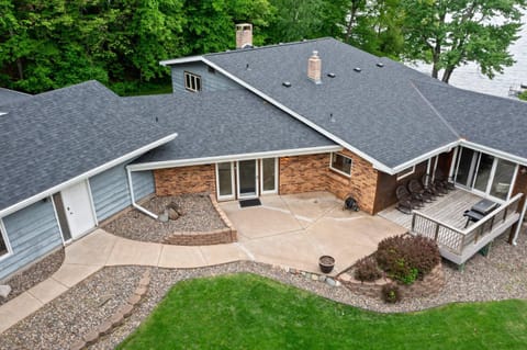 Fun on Floan Point House in East Gull Lake