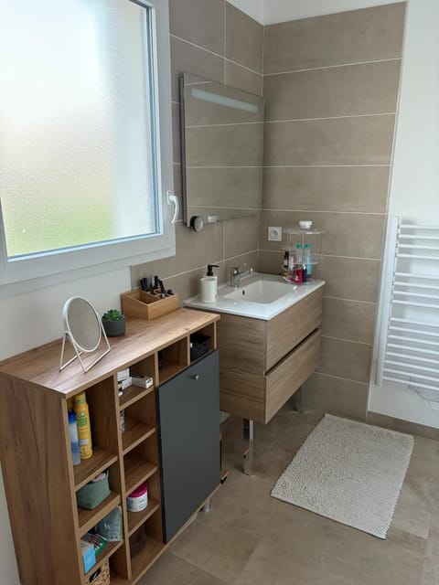 Maison "Aux Jolis Lauriers" Apartment in Valence