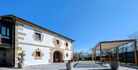 Property building, Off site, Balcony/Terrace