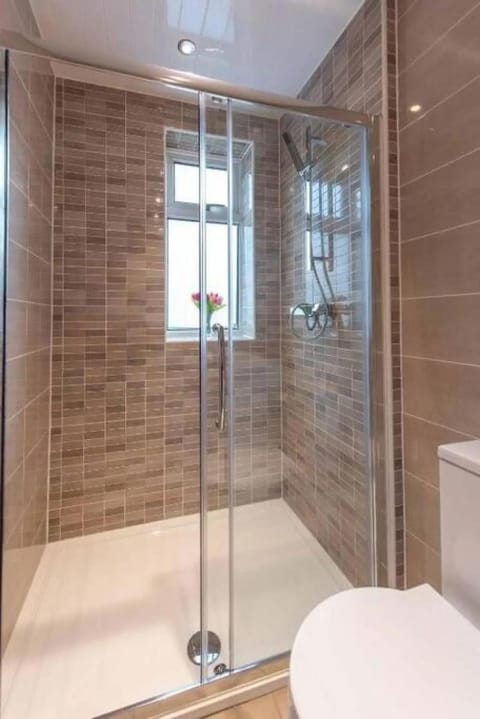 Dalziel House-3 bedroom Hamilton Apartment in Hamilton