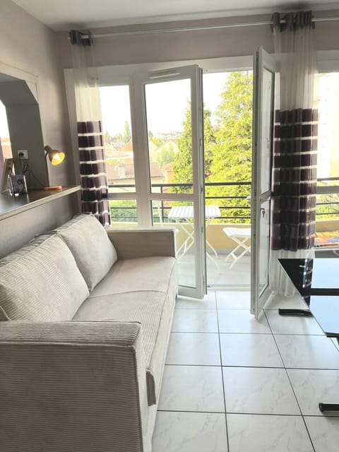 Central-parking-balcon-confortable Apartment in Auvergne-Rhône-Alpes