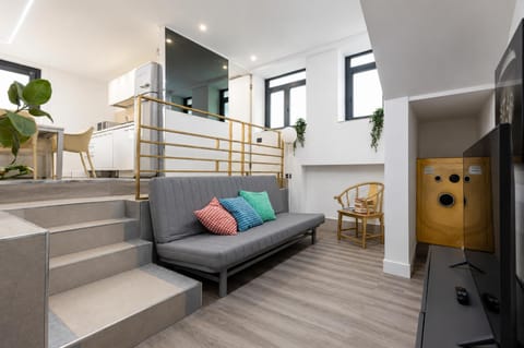 TV and multimedia, Living room, Seating area