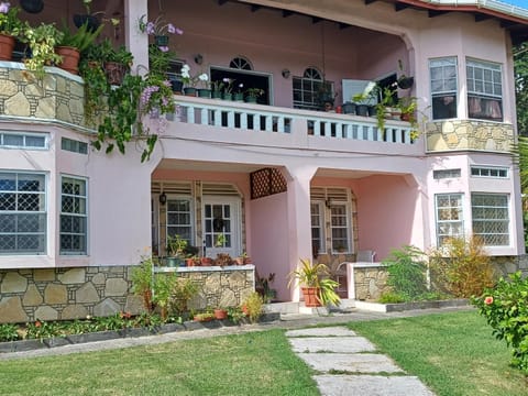 Property building, Spring, Day, Garden