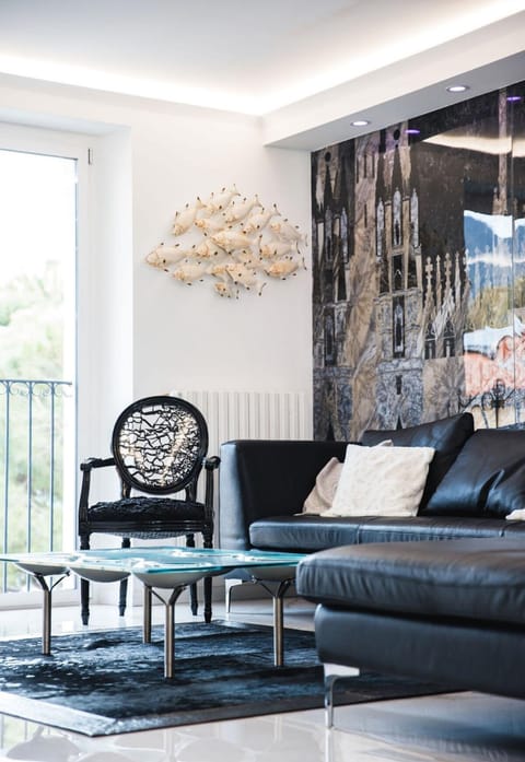 Luxury modern apartment on the lake Apartment in Province of Brescia