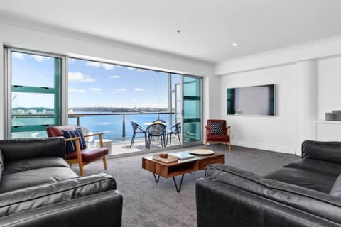 TV and multimedia, View (from property/room), Balcony/Terrace, Living room, Evening entertainment, Sea view