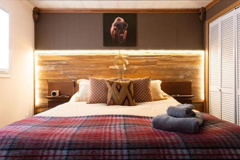 Cozy Cabin Style Apt Private 1st Flr 1 Bdrm Cabin in Torrington