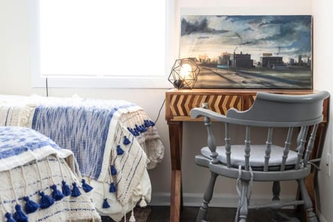 Private Classy 2nd Flr 3 Bed Apt Near Downtown Apartment in Torrington