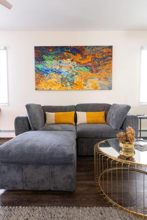 Private Modern 1st Flr 3 Bed Apt Close to Downtown Apartment in Torrington