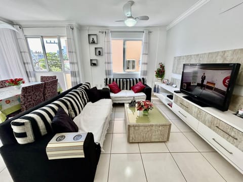Communal lounge/ TV room, TV and multimedia, Living room, Seating area