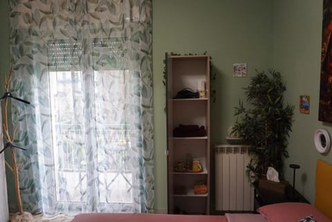 Bed, Coffee/tea facilities, Balcony/Terrace, Photo of the whole room, hair dryier, locker, towels