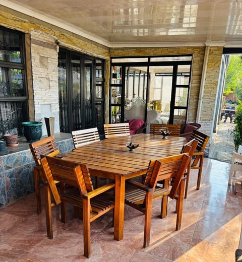 Patio, View (from property/room), Garden view, Entertainment