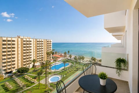 Property building, Balcony/Terrace, Pool view, Sea view, Swimming pool