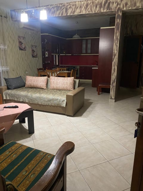 Emanuel Apartment in Sarandë