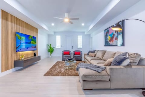 Living room, Evening entertainment