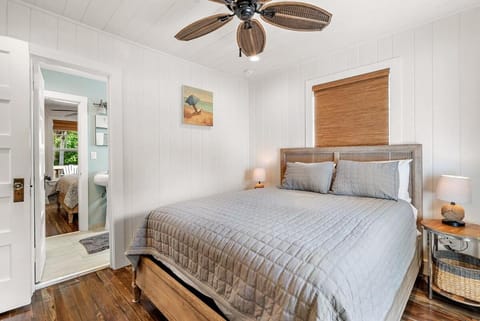 Historic Key Largo Cottage House in Key Largo