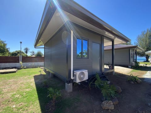 Property building, Facade/entrance, Off site