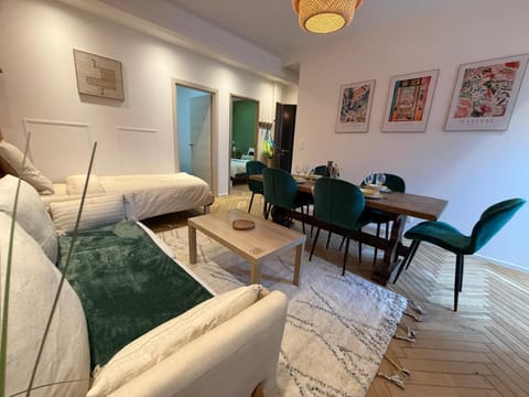 Bed, Living room, Dining area