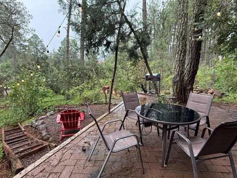 Cozy cabin in the woods with a wooden tub Cabin in Hidalgo, Mexico