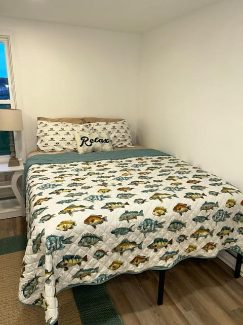 Riverside Retreat Apartment in Allegheny River