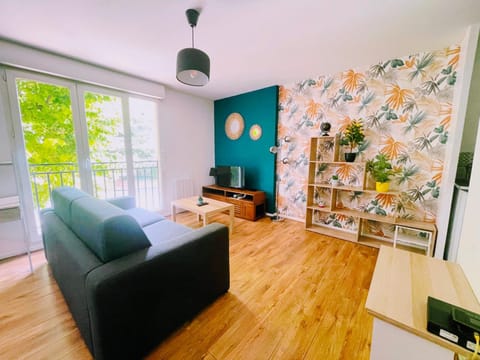 Communal lounge/ TV room, TV and multimedia, Living room, Seating area