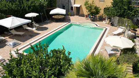 Pool view, Swimming pool, sunbed