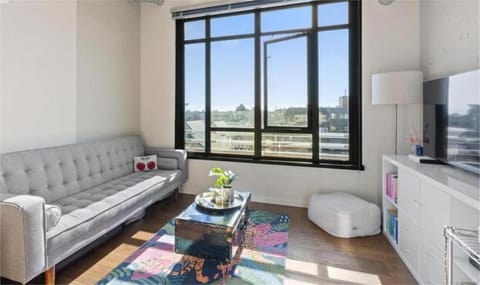 Downtown one bedroom apartment 2 Apartment in Victoria