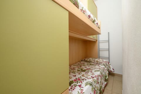 Bed, Photo of the whole room, Bedroom, bunk bed, wardrobe