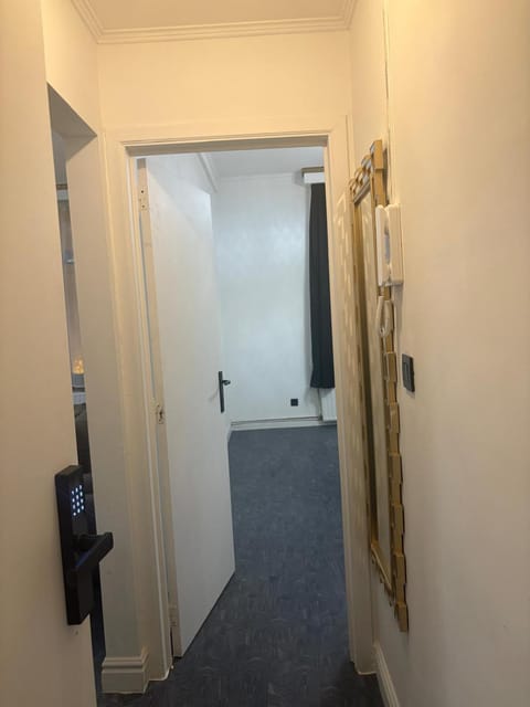 Hôtel Garden's jacuzzi spa 1 Apartment in Brussels