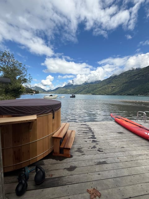 Hot Tub, Lake view