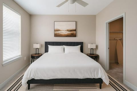 IRIE Living Homey Kg 2bd Gym Pool Brand New Apartment in Indiana