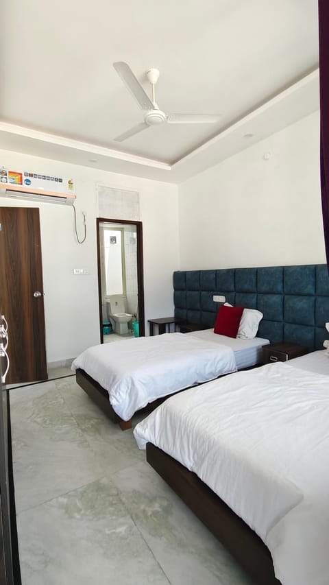 Bathroom, Bedroom